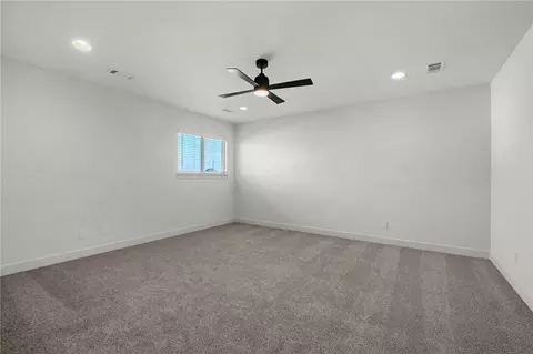 Bedroom - 1340 Greyback Ln, Centerton, AR 72719 photo 6 of 7