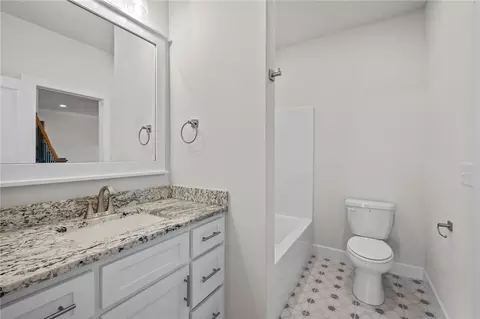 Bath - 1401 Greyback Ln, Centerton, AR 72719 photo 4 of 5