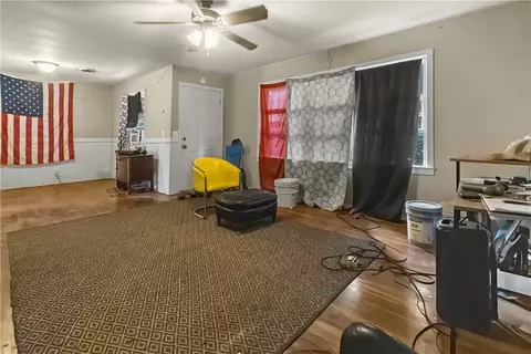 Living - 1504 Capps Rd, Harrison, AR 72601 photo 2 of 2