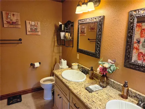 Bath - 2925 Dublin Rd, Scranton, AR 72863 photo 6 of 6