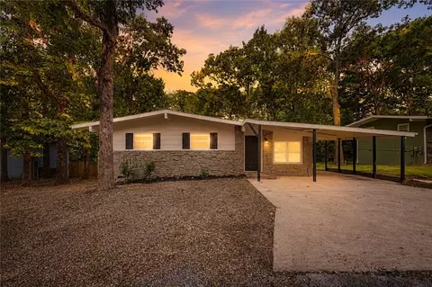 4 Evesham Ln, Bella Vista, AR 72714