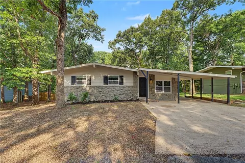 4 Evesham Ln, Bella Vista, AR 72714