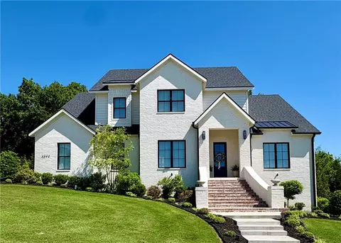 4094 Legacy Dr, Springdale, AR 72762