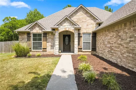3672 Mountain View Dr, Fayetteville, AR 72704