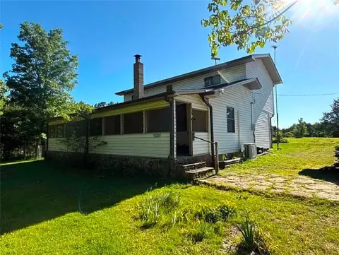 Exterior - 6233 Sunny Fox Rd, Mountain View, AR 72560 photo 2 of 7