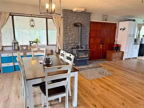 Dining - 6233 Sunny Fox Rd, Mountain View, AR 72560 photo 1 of 1