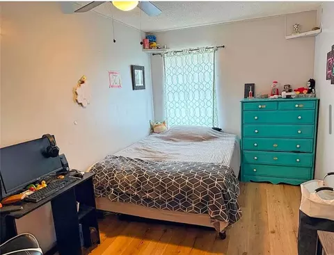 Bedroom - 6233 Sunny Fox Rd, Mountain View, AR 72560 photo 5 of 5