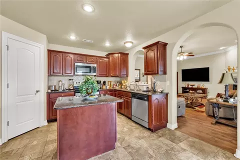 Kitchen - 3956 Glenbrook Loop, Springdale, AR 72764 photo 1 of 1