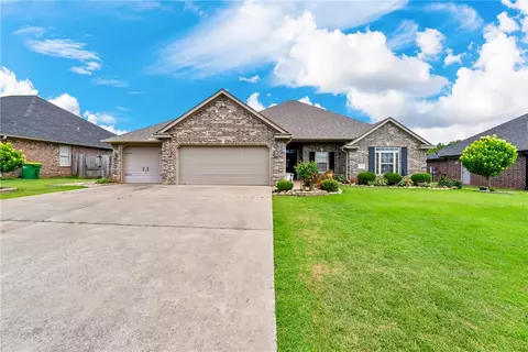Exterior - 3956 Glenbrook Loop, Springdale, AR 72764 photo 3 of 10