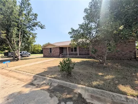 1206 Woodlawn Ave, Booneville, AR 72927