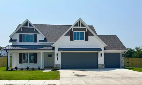 961 Spencer Dr, Prairie Grove, AR 72753