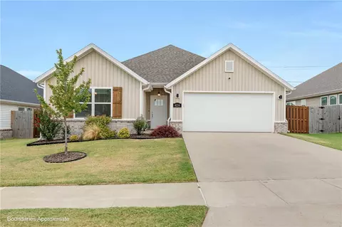 4234 W Buckaroo St, Fayetteville, AR 72704
