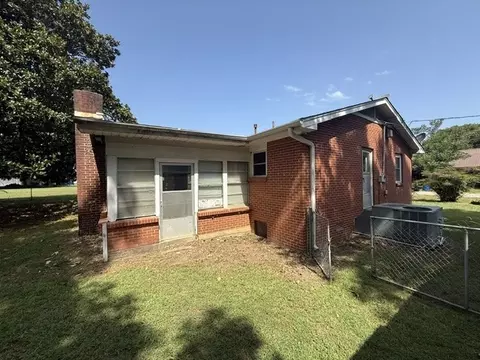 Exterior - 3306 E Church St, Paris, AR 72855 photo 5 of 8