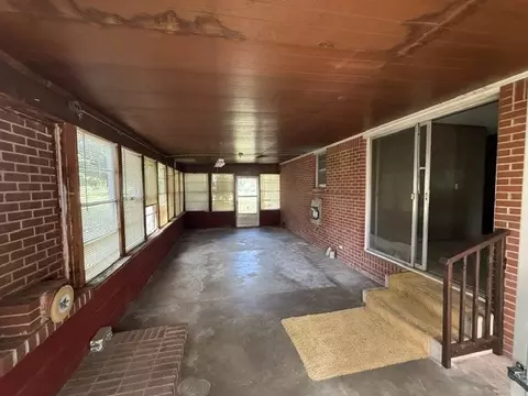 Exterior - 3306 E Church St, Paris, AR 72855 photo 2 of 8