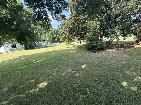 Exterior - 3306 E Church St, Paris, AR 72855 photo 6 of 8