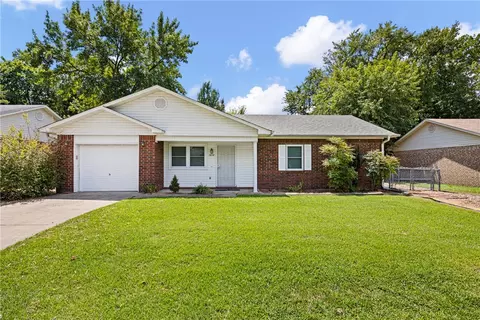 1612 E L St, Russellville, AR 72801
