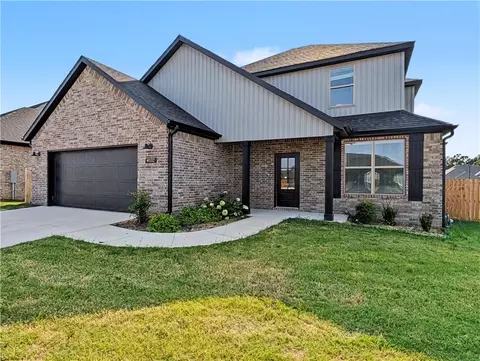Exterior - 4832 Hawk St, Springdale, AR 72762 photo 3 of 3