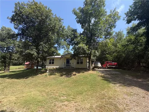 632 Duvall Rd, Russellville, AR 72802