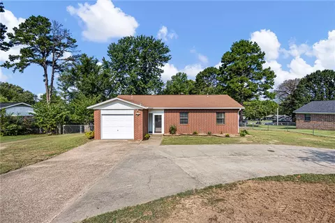Exterior - 35 Crestline Dr, Dover, AR 72837 photo 2 of 10