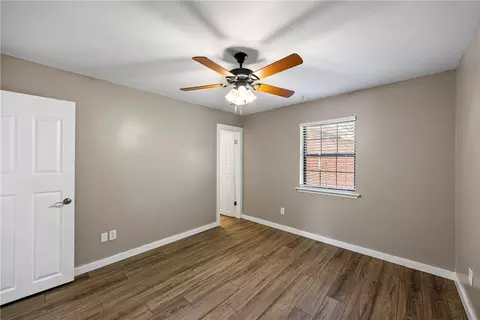 Bedroom - 35 Crestline Dr, Dover, AR 72837 photo 7 of 9
