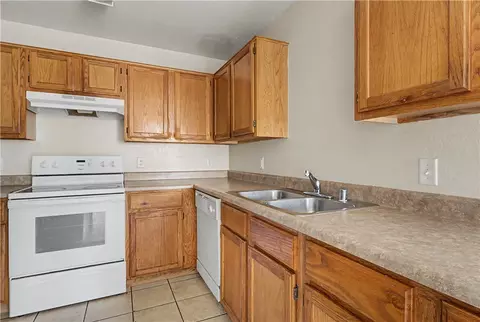 Kitchen - 435 Chartres Ave, Springdale, AR 72764 photo 1 of 5