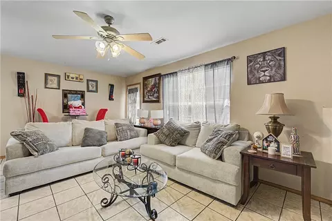 Living - 435 Chartres Ave, Springdale, AR 72764 photo 3 of 3