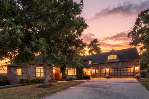 905 NW Provence Pl, Bentonville, AR 72712
