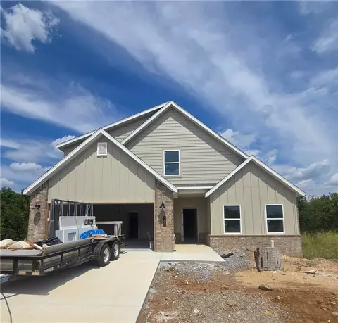301 W Hondo St, Siloam Springs, AR 72761