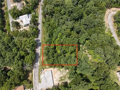 Haddington Drive, Bella Vista, AR 72715
