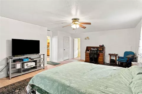 Bedroom - 16436 Low Gap Rd, West Fork, AR 72774 photo 3 of 3