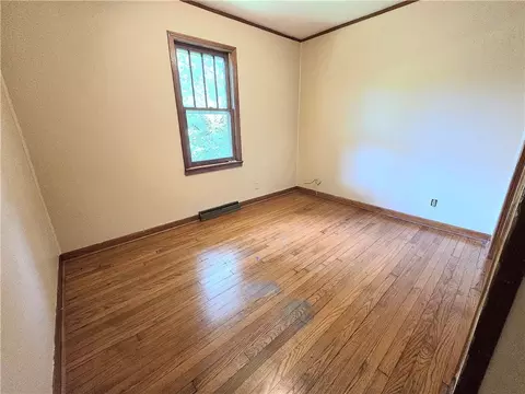 Bedroom - 705 Beverly Dr, Harrison, AR 72601 photo 1 of 2