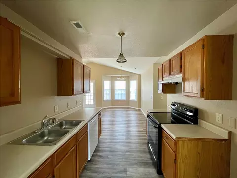 Kitchen - 2381 Springbrook Ave, Springdale, AR 72764 photo 1 of 5