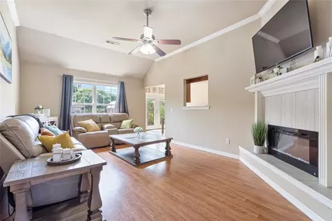 Living - 606 Emerald St, Lowell, AR 72745 photo 1 of 1
