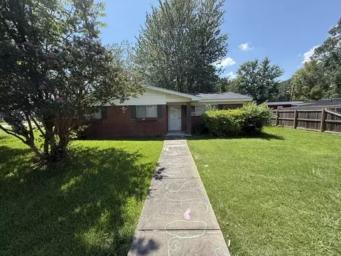 408 E 13th St, Russellville, AR 72801