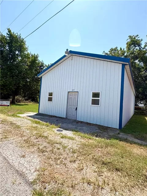 317 Front Street # a, Stark City, MO 64866