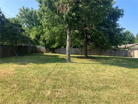 Exterior - 3956 Perry St, Harrison, AR 72601 photo 4 of 7