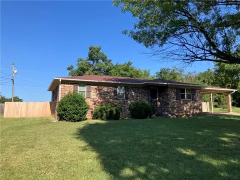 Exterior - 3956 Perry St, Harrison, AR 72601 photo 2 of 7