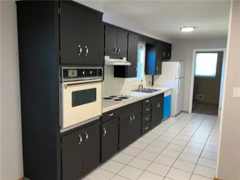 Kitchen - 3956 Perry St, Harrison, AR 72601 photo 1 of 2