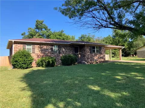 Exterior - 3956 Perry St, Harrison, AR 72601 photo 3 of 7