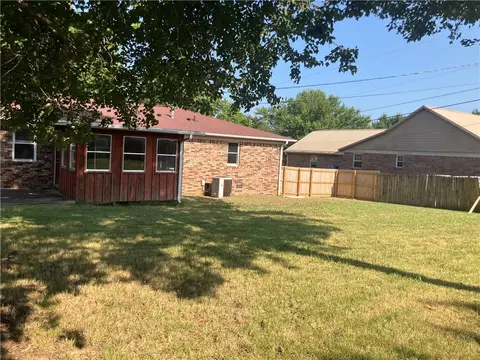 Exterior - 3956 Perry St, Harrison, AR 72601 photo 5 of 7
