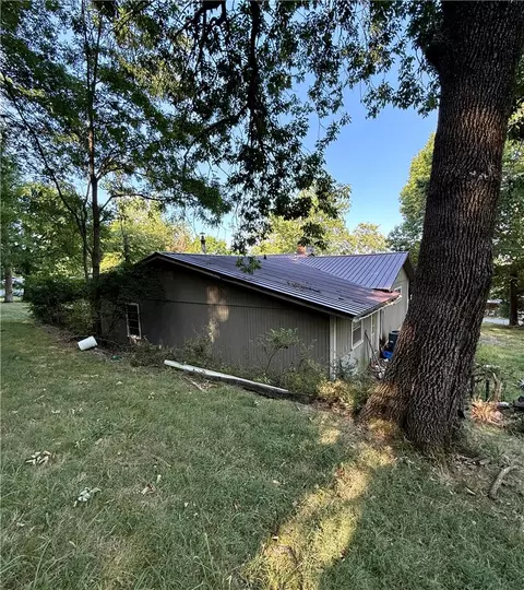 Exterior - 36 S Redbud Ave, West Fork, AR 72774 photo 5 of 6