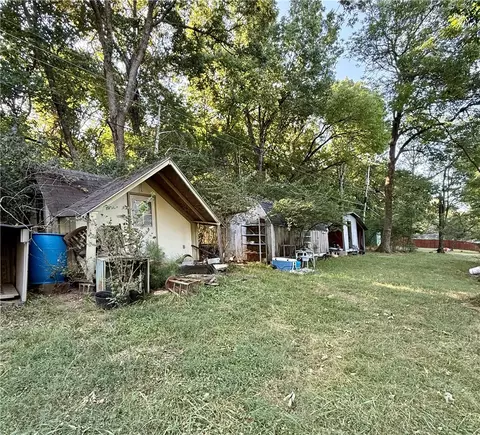 Exterior - 36 S Redbud Ave, West Fork, AR 72774 photo 4 of 6