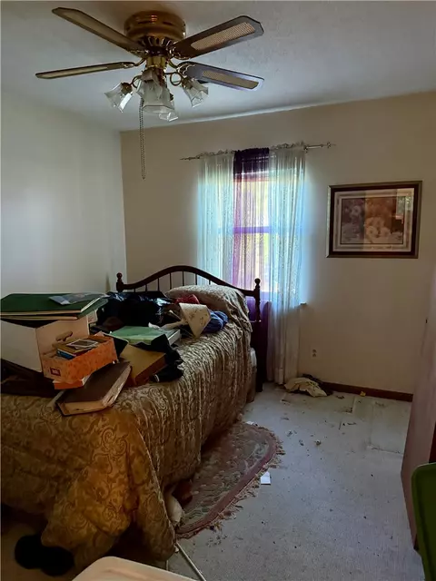 Bedroom - 36 S Redbud Ave, West Fork, AR 72774 photo 1 of 2
