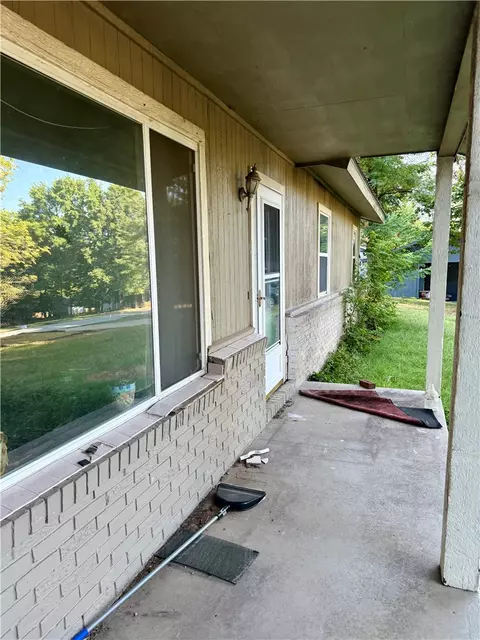 Exterior - 36 S Redbud Ave, West Fork, AR 72774 photo 3 of 6