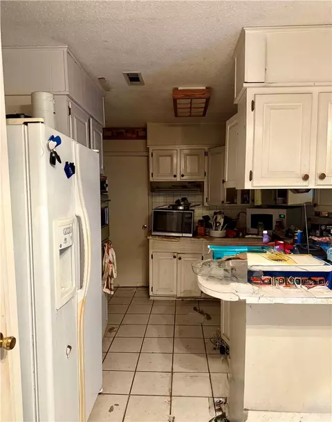 Kitchen - 36 S Redbud Ave, West Fork, AR 72774 photo 1 of 2