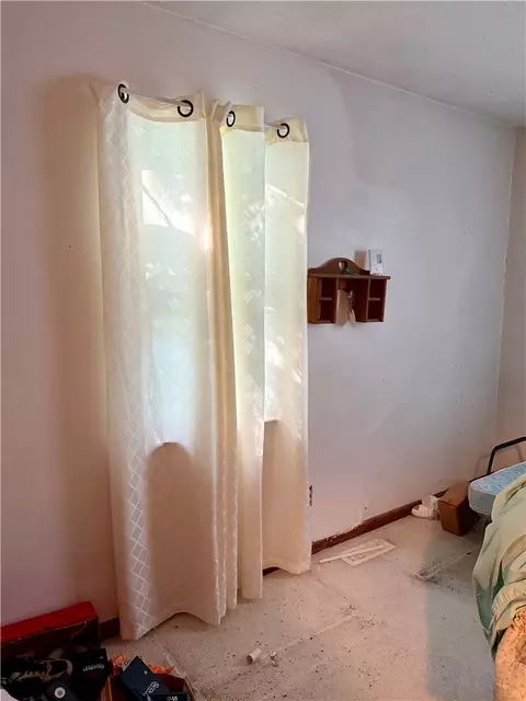 Bedroom - 36 S Redbud Ave, West Fork, AR 72774 photo 2 of 2
