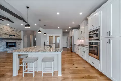 Kitchen - 1031 Red Maple St, Centerton, AR 72719 photo 2 of 4