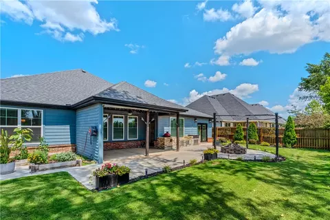 Exterior - 1031 Red Maple St, Centerton, AR 72719 photo 3 of 11
