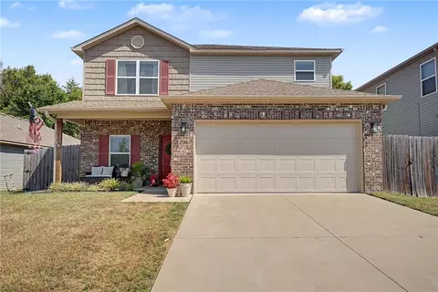 4738 W Hoover Loop, Fayetteville, AR 72704
