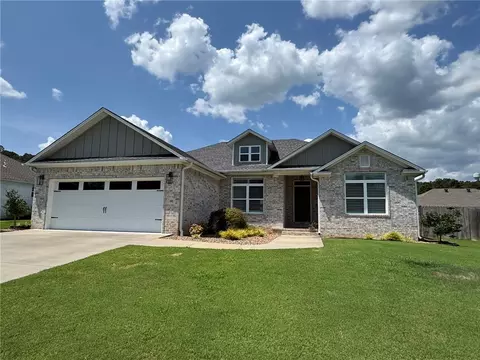105 Promenade Cir, Russellville, AR 72801